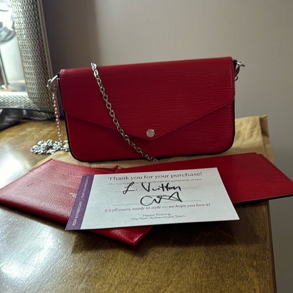 NWOT Louis Vuitton Epi Red Leather Felicia pouchette! Comes with dust bag! - Picture 2 of 15